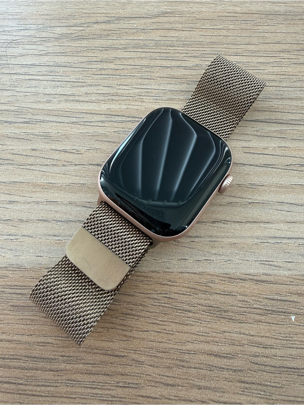 Apple Watch Series 11 GPS, 42mm Rose Gold Aluminium Case with Gold Milanese Loop